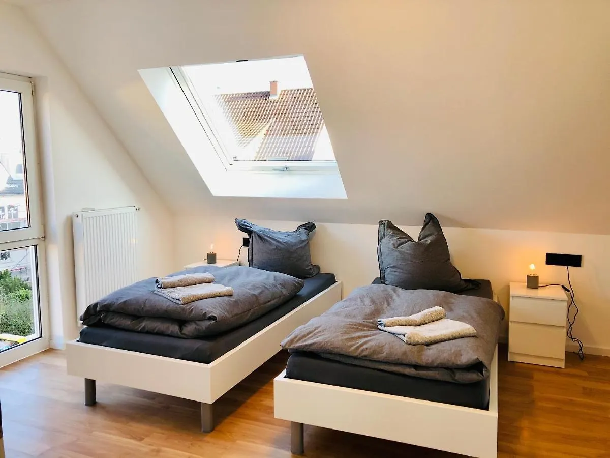 Deluxe Apartments Messe Flughafen لينفلدن اشتردين