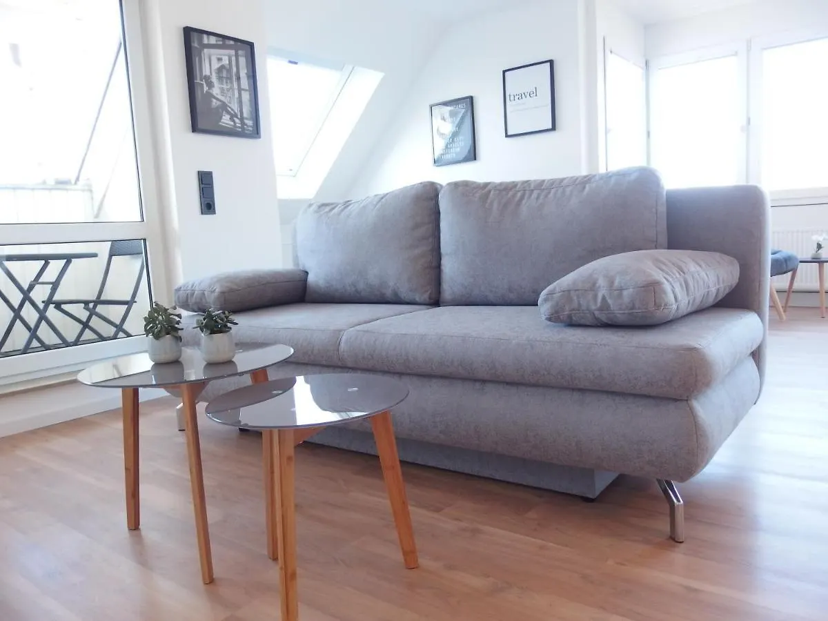 Deluxe Apartments Messe Flughafen لينفلدن اشتردين لينفلدن اشتردين