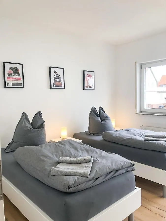 Deluxe Apartments Messe Flughafen لينفلدن اشتردين ألمانيا