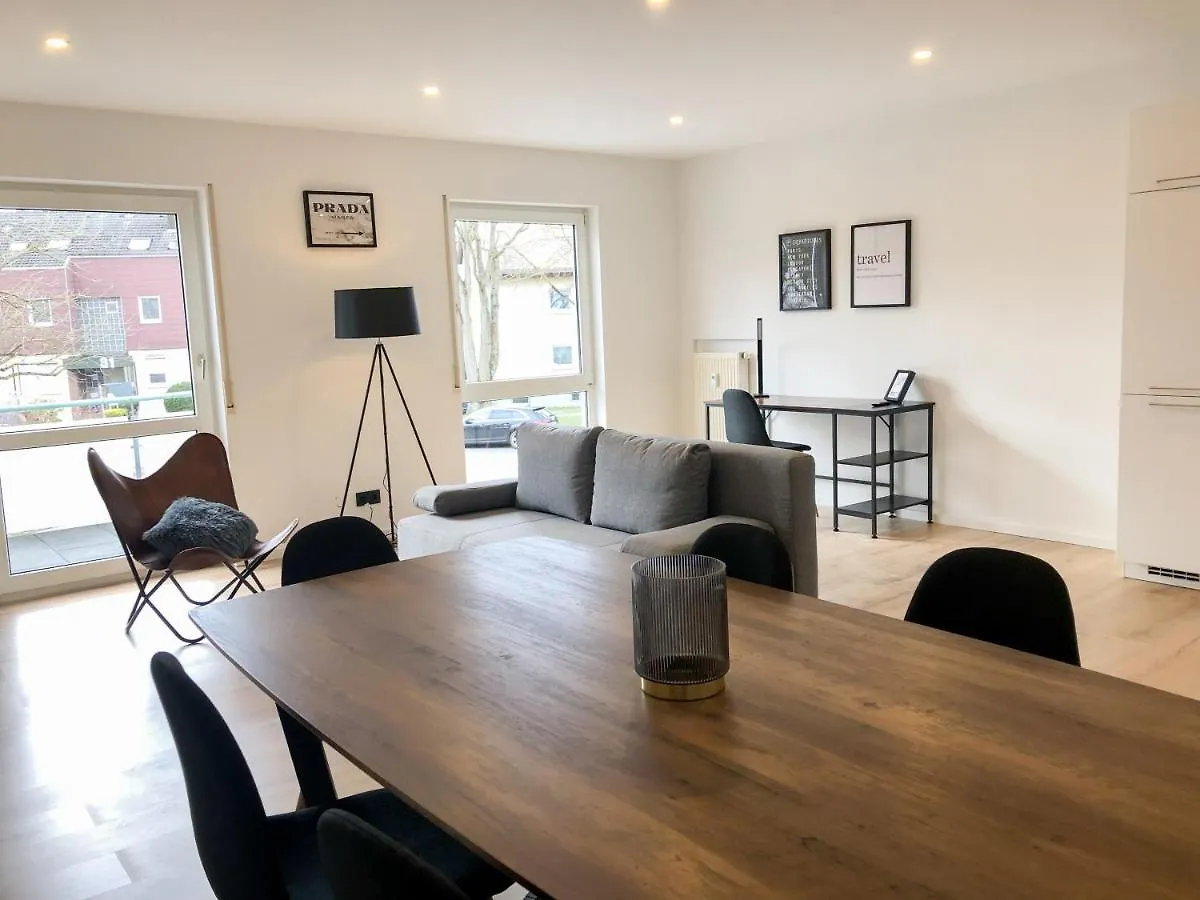 Deluxe Apartments Messe Flughafen لينفلدن اشتردين