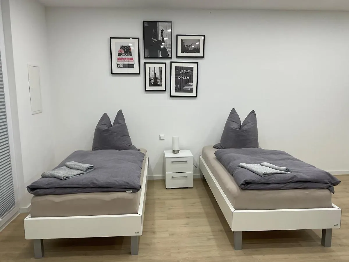 Deluxe Apartments Messe Flughafen لينفلدن اشتردين