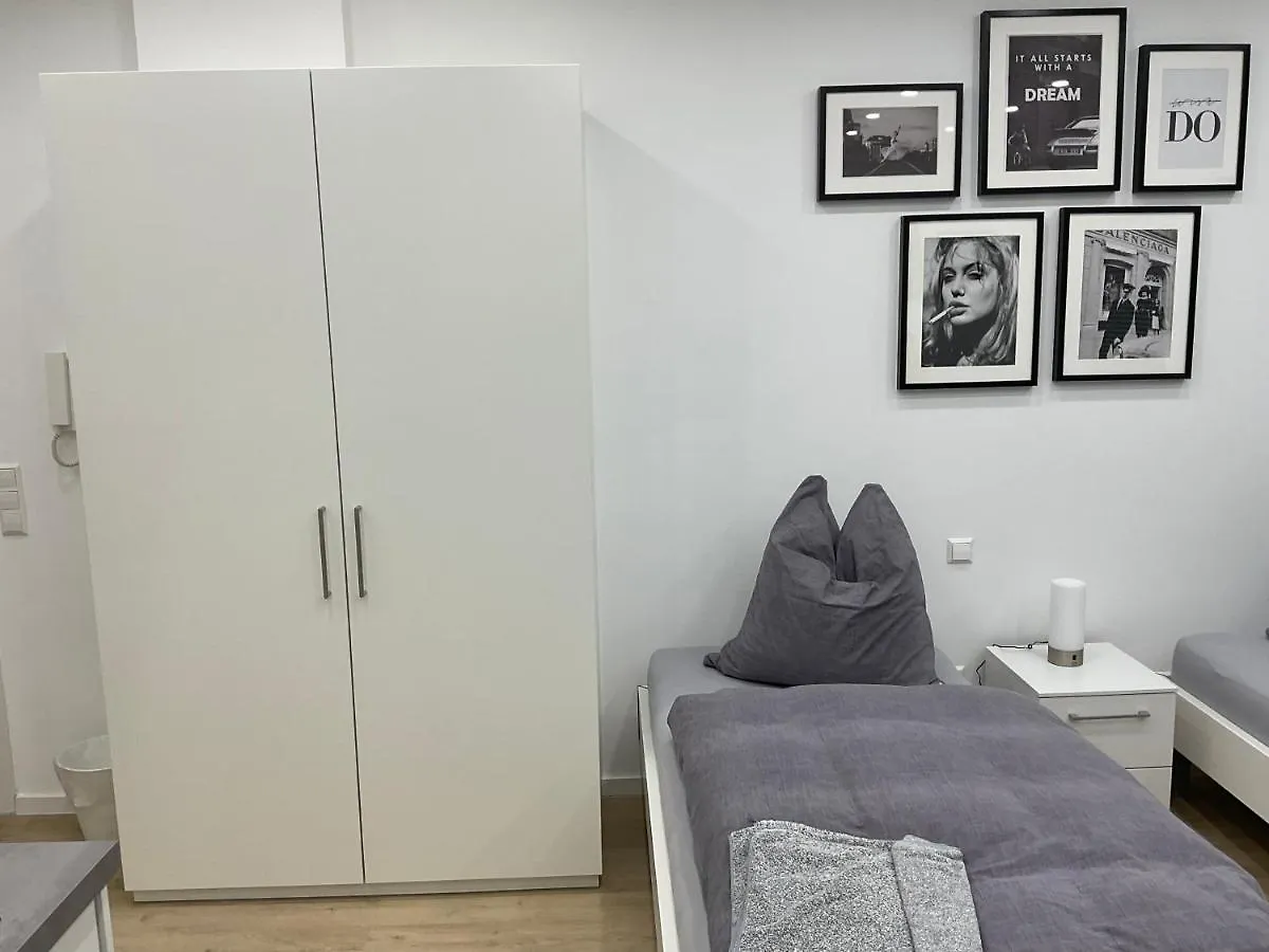 Deluxe Apartments Messe Flughafen لينفلدن اشتردين 0*, لينفلدن اشتردين