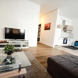Appartement 2 - High-quality In The Heart Of 2, Stuttgart